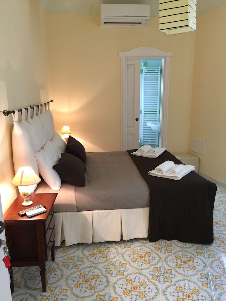 Double Room (Zafferano) photo 2