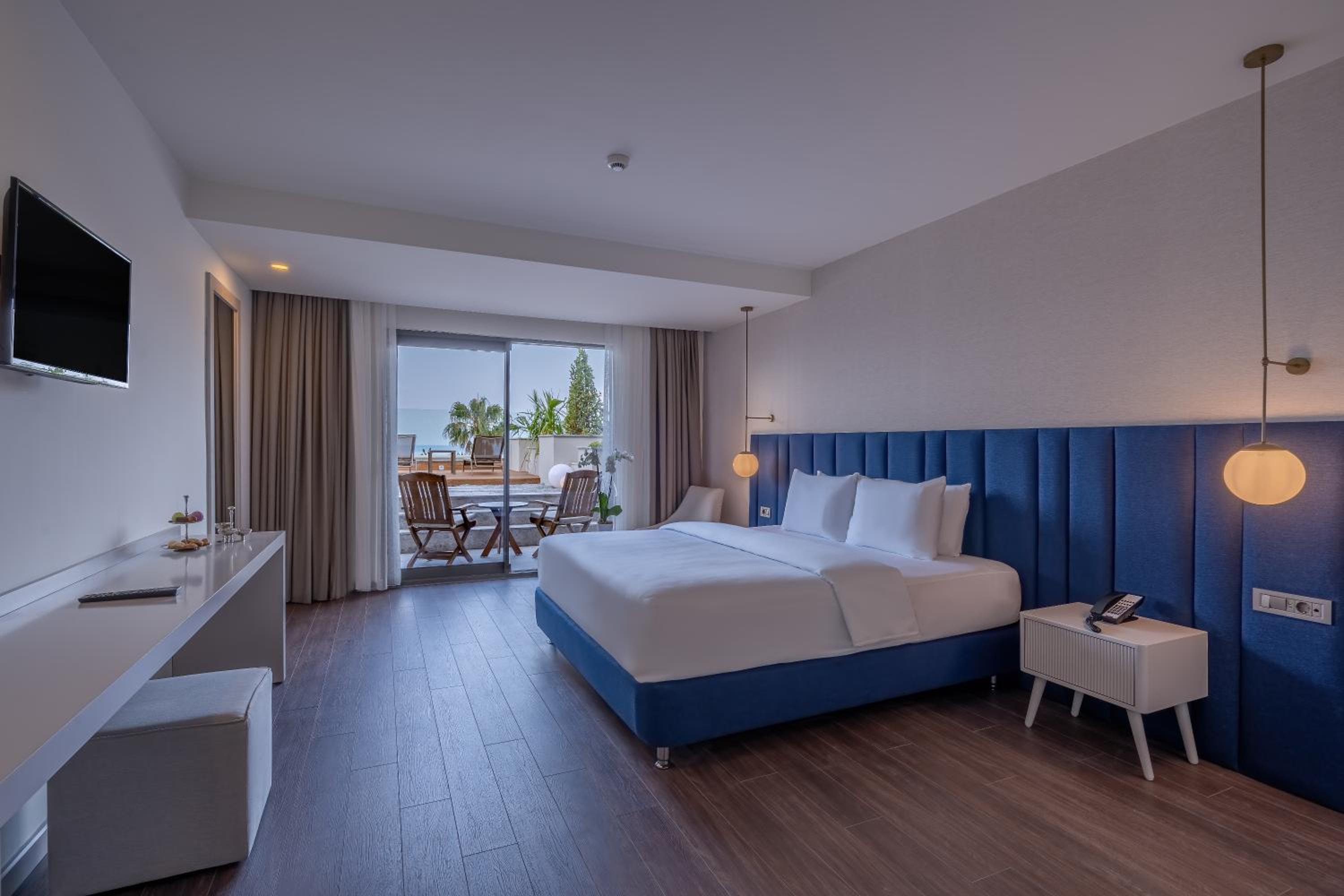 Double Room with Terrace - Photo 4