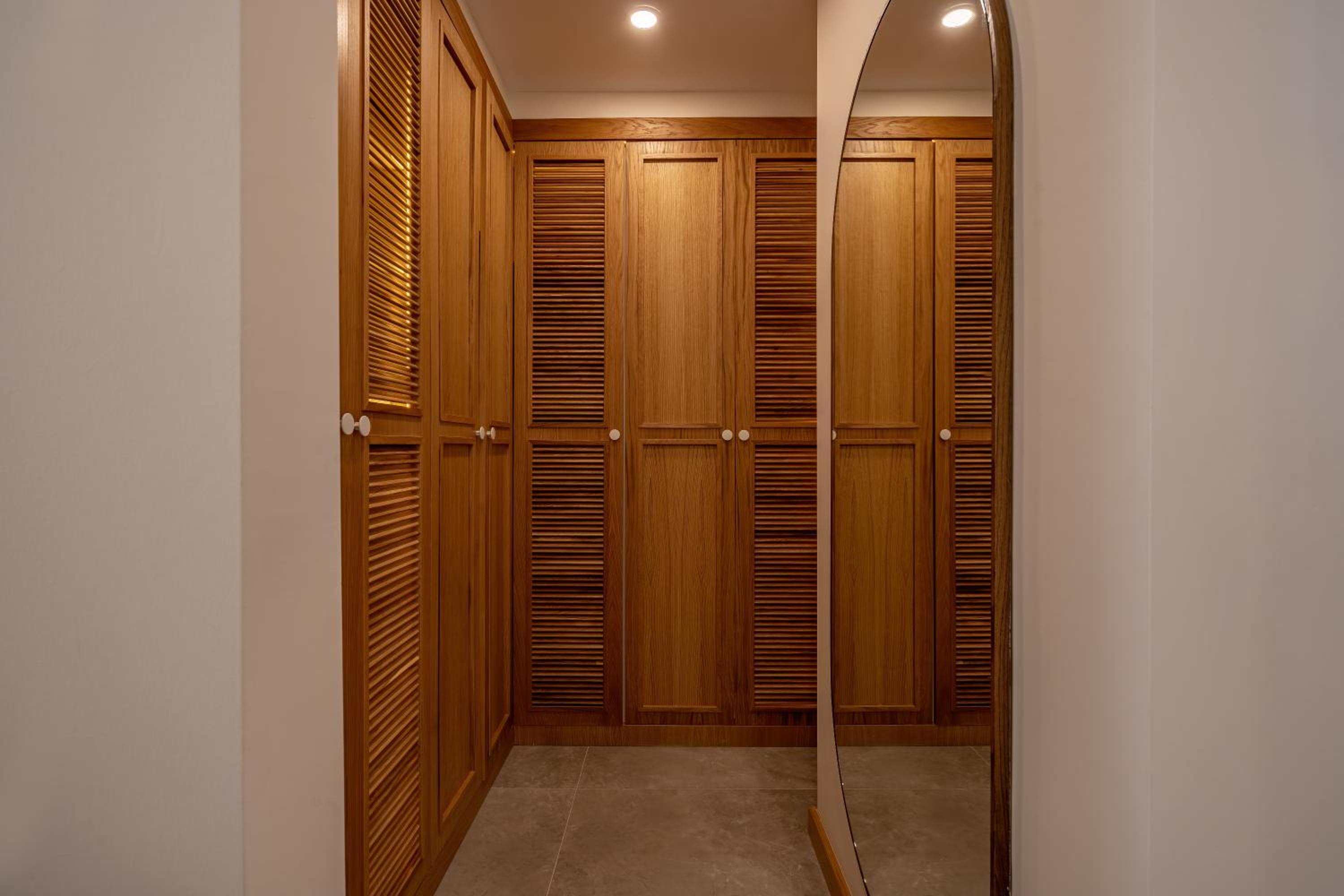 Superior Suite with Sea View - Photo 2