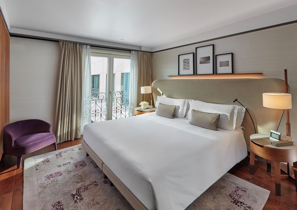 Deluxe Suite, 1 King Bed
