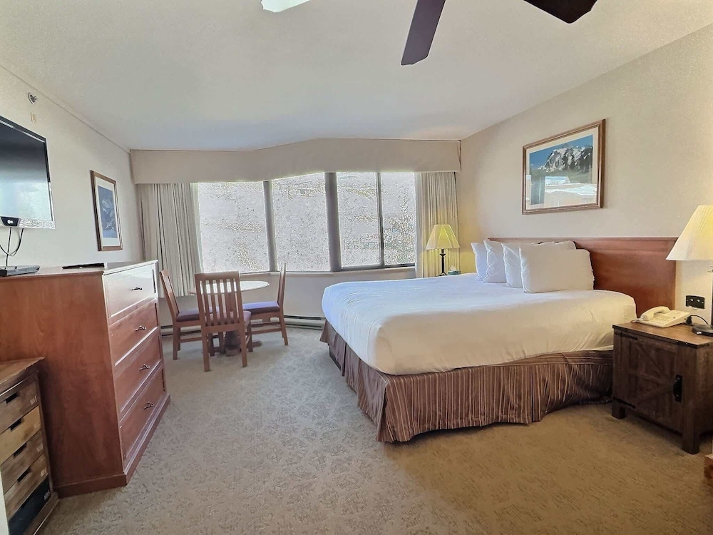 Signature Studio, Multiple Beds No Resort Fee