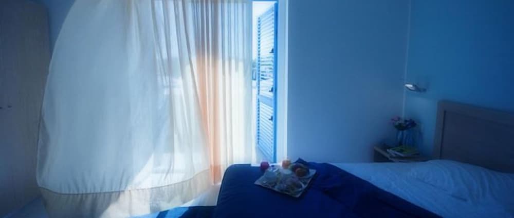 Standard Double Room - Photo 1