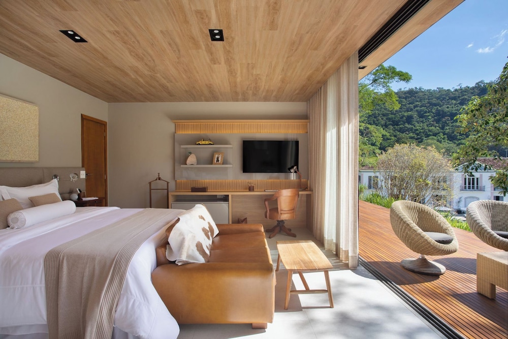 Luxury Cottage, 2 Bedrooms, Jetted Tub, Garden View