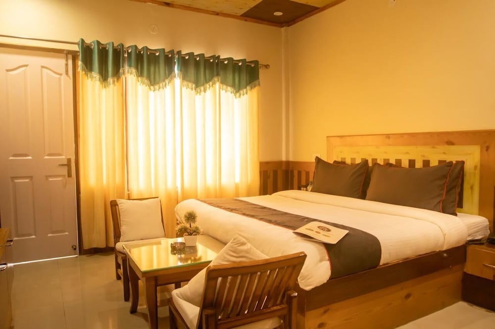 Deluxe Room, Balcony, Valley View photo 2