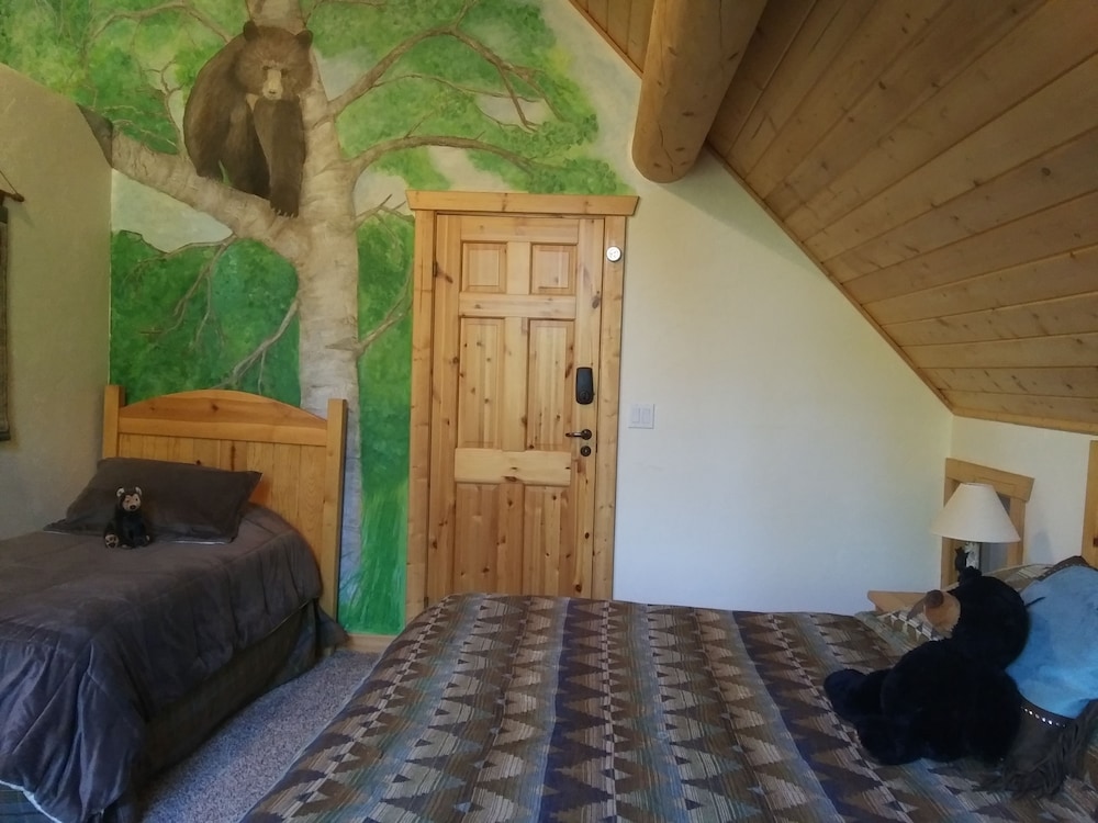 Superior Triple Room, Multiple Beds, Private Bathroom (Bear, Balcony) photo 3