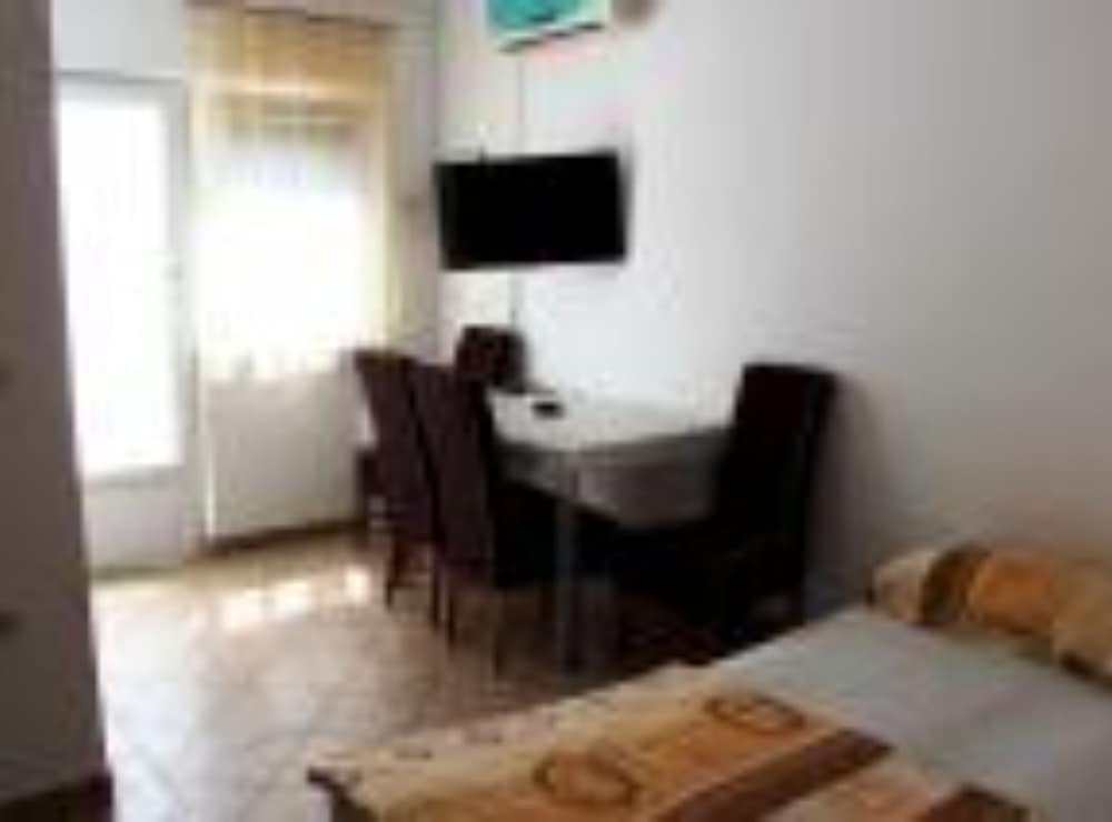 Apartment (One Bedroom Apartment (50677))