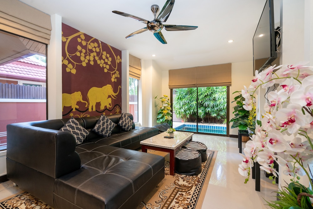 Luxury Villa, 1 Bedroom, Private Pool photo 3