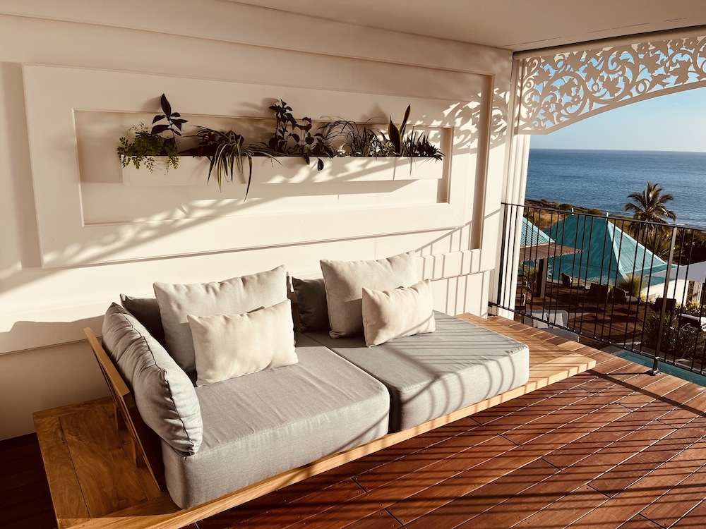 Deluxe Room, Sea View photo 3
