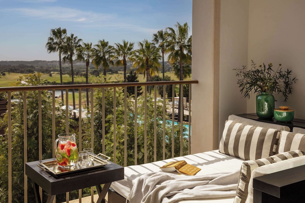 Deluxe Room, Golf View