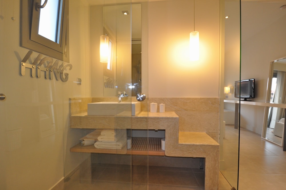 Deluxe Double Room, Sea View - Photo 6
