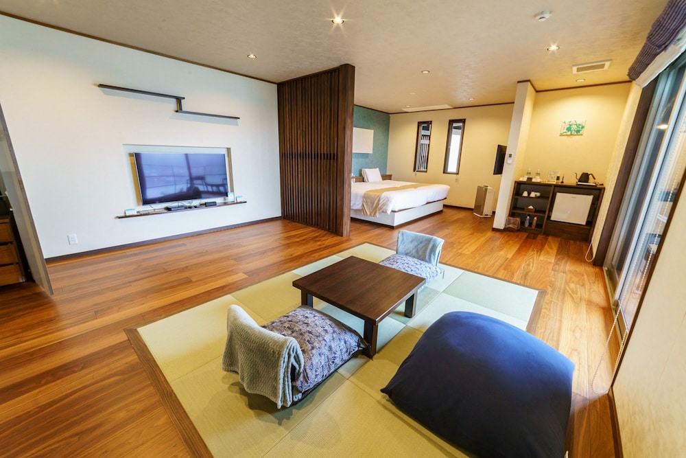 Traditional Twin Room
