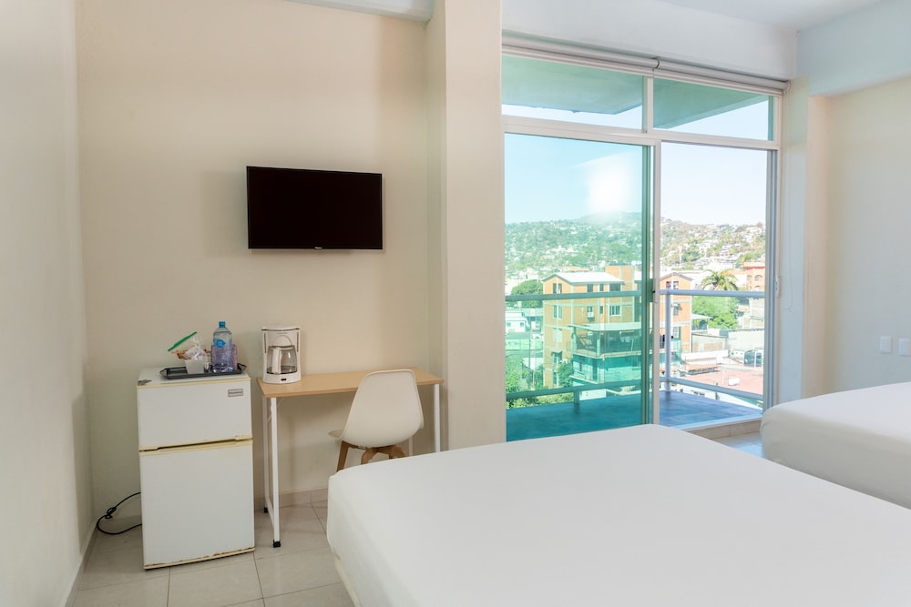Superior Room, 2 Beds photo 3