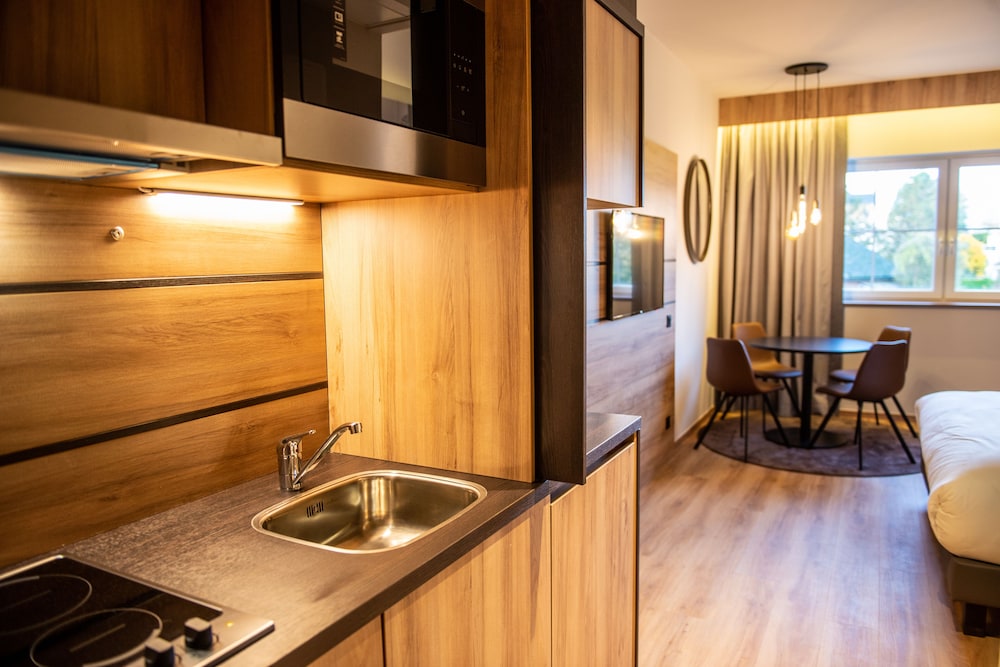 Family Suite, Kitchen - Photo 4
