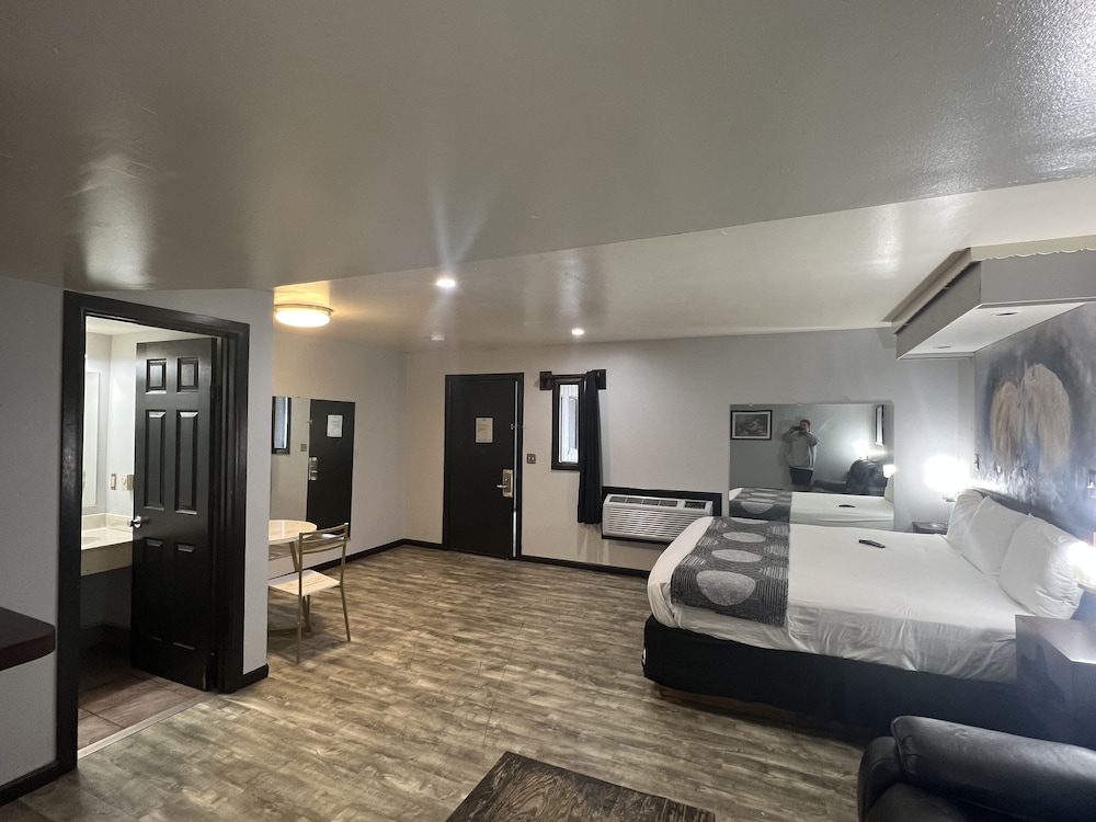 Junior Room photo 2