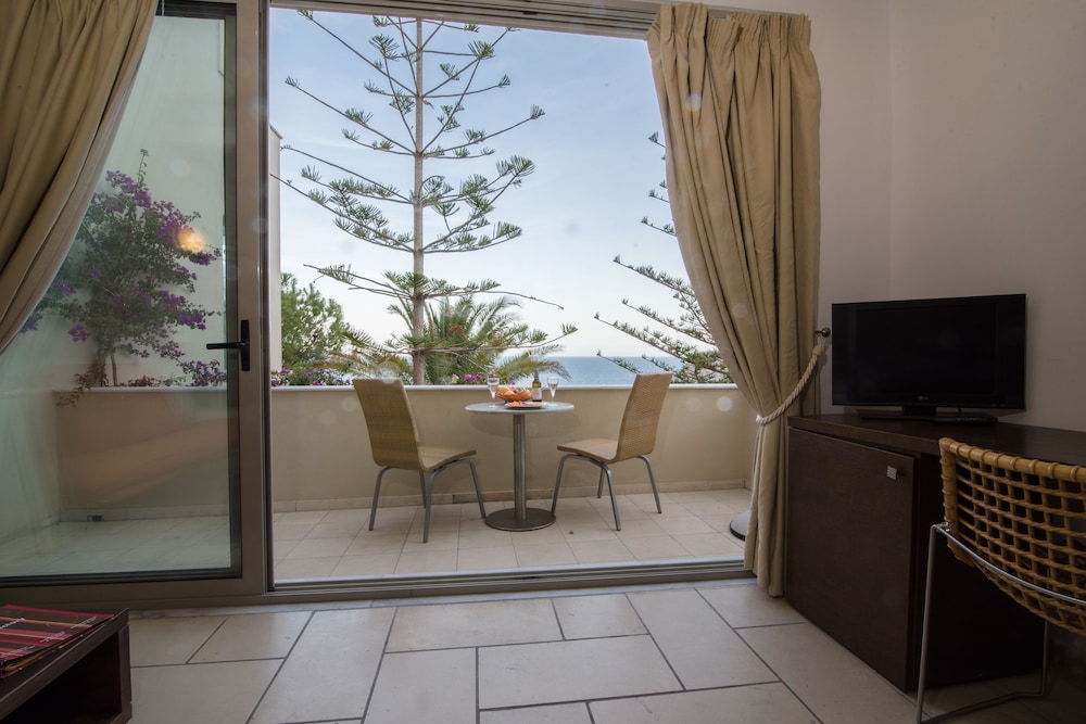 Junior Suite - Photo 5