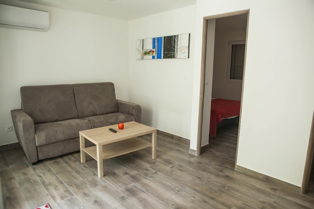 Classic Villa, 2 Bedrooms photo 1