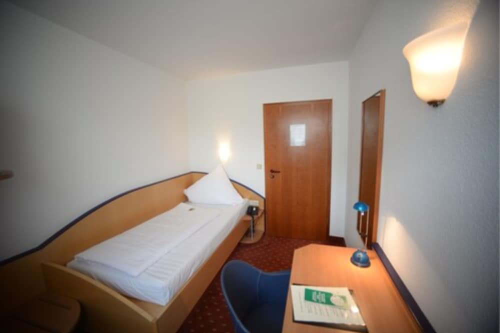 Standard Single Room photo 3