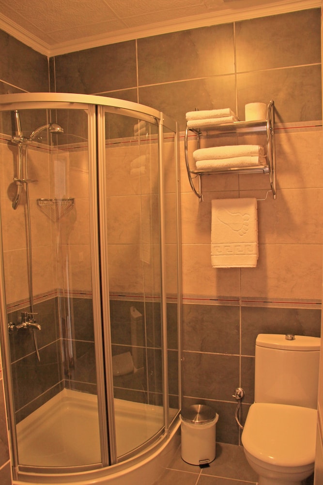 Comfort Room photo 2