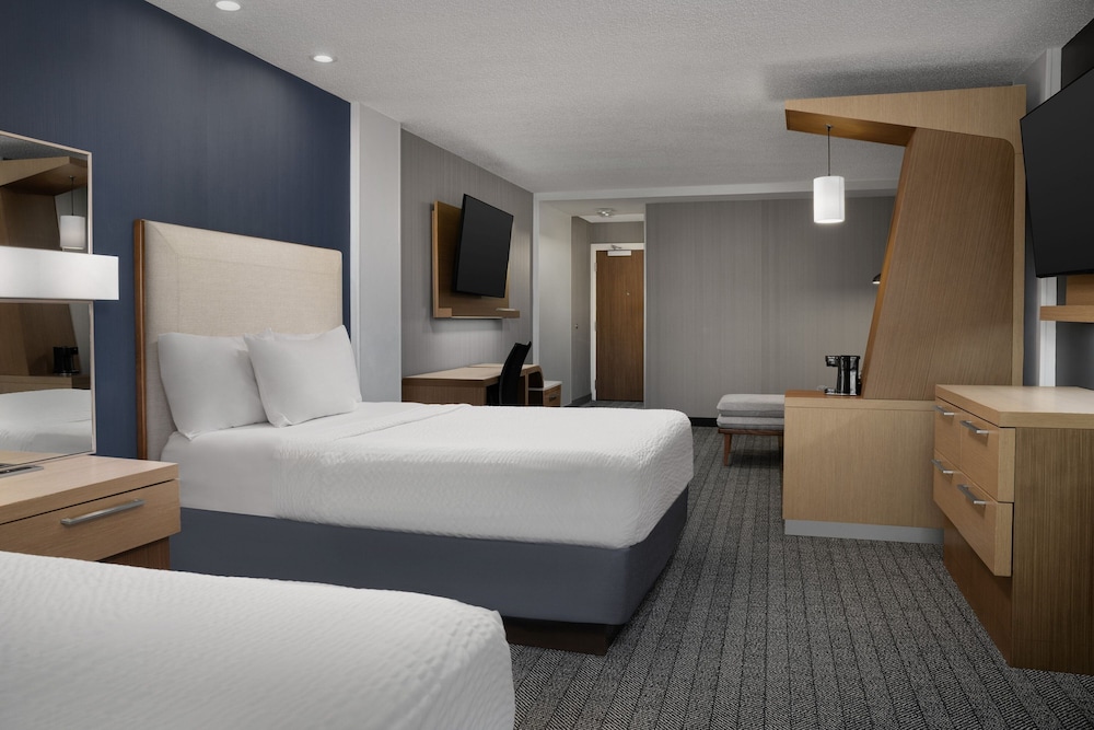 Suite, Multiple Beds