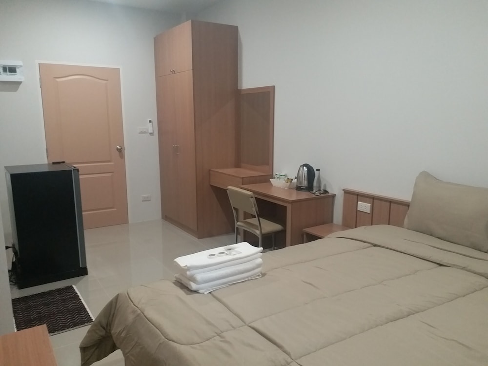 Standard Double Room - Photo 17
