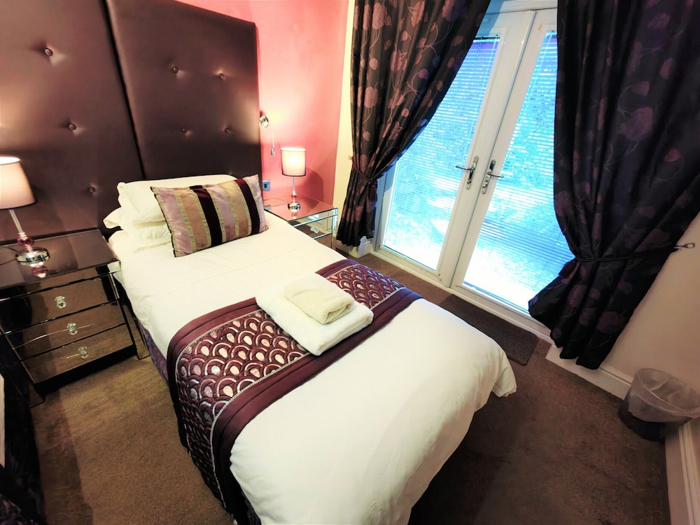 Twin Room, Ensuite - Photo 14