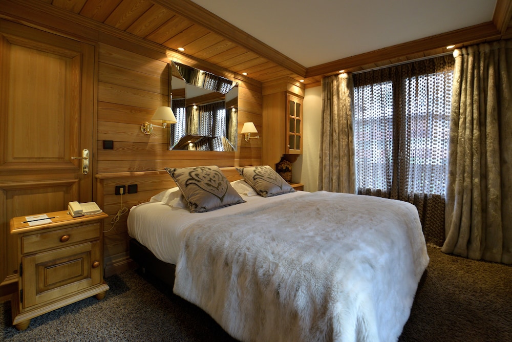 Chambre Double Standard avec Baignoire Chambre Double Standard avec Baignoire
