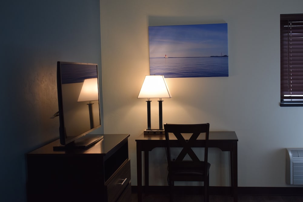 Standard Room, 1 King Bed photo 1