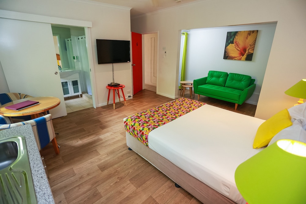 Studio, 1 Queen Bed - Photo 6