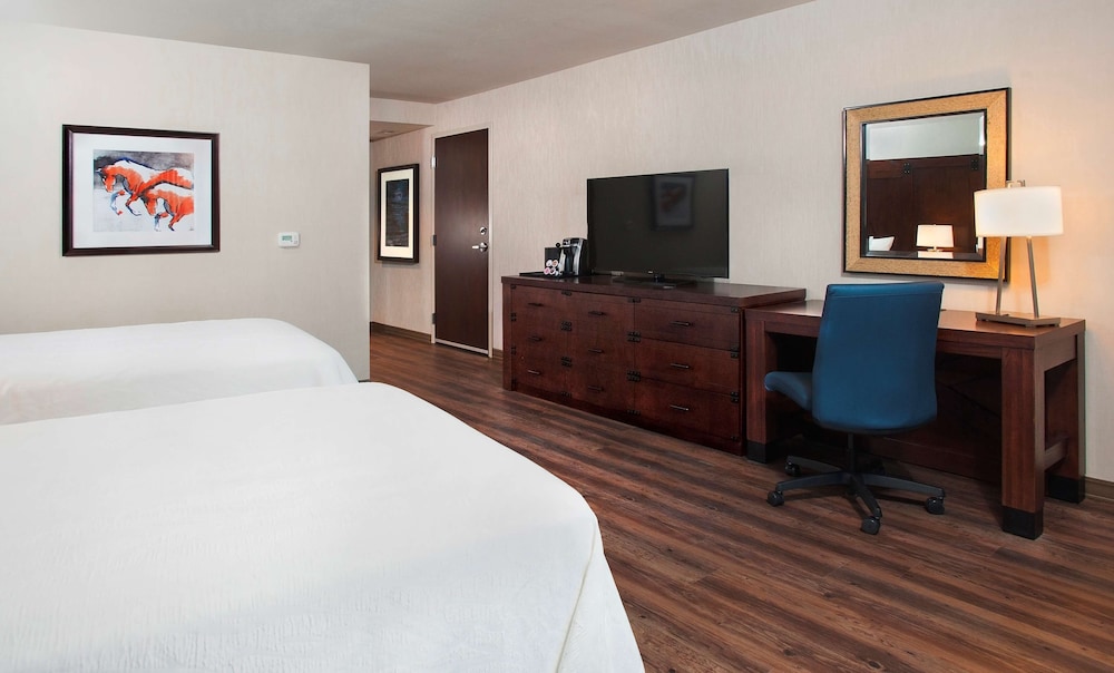 Room, 2 Queen Beds, Accessible, Non Smoking (w/ bathtub) photo 3
