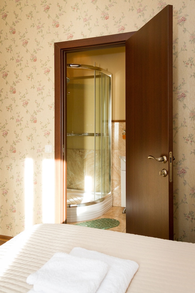 Standard Twin Room photo 3