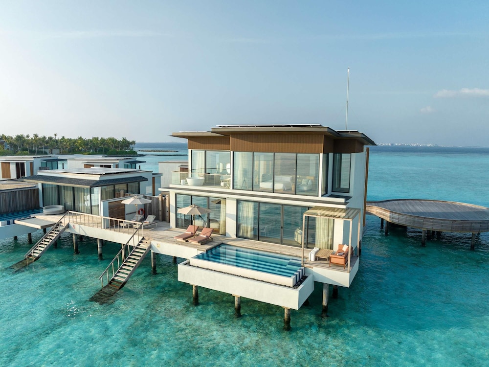 Two-Bedroom Ocean Water Pool Atelier photo 3