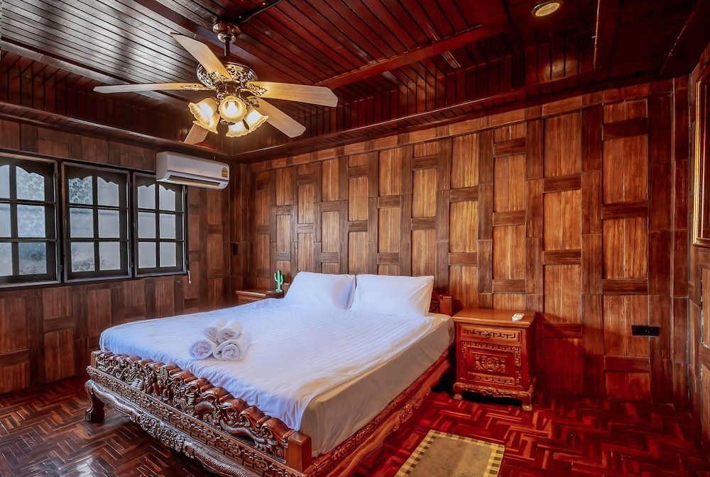 Dragon Room - Photo 2