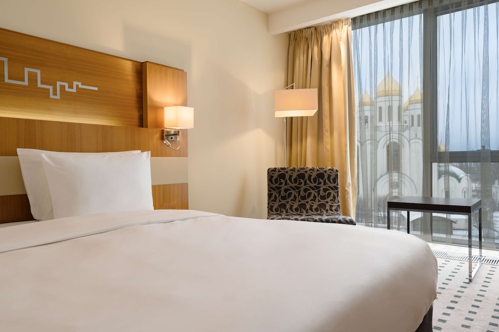 Executive Room (Cathedral View)