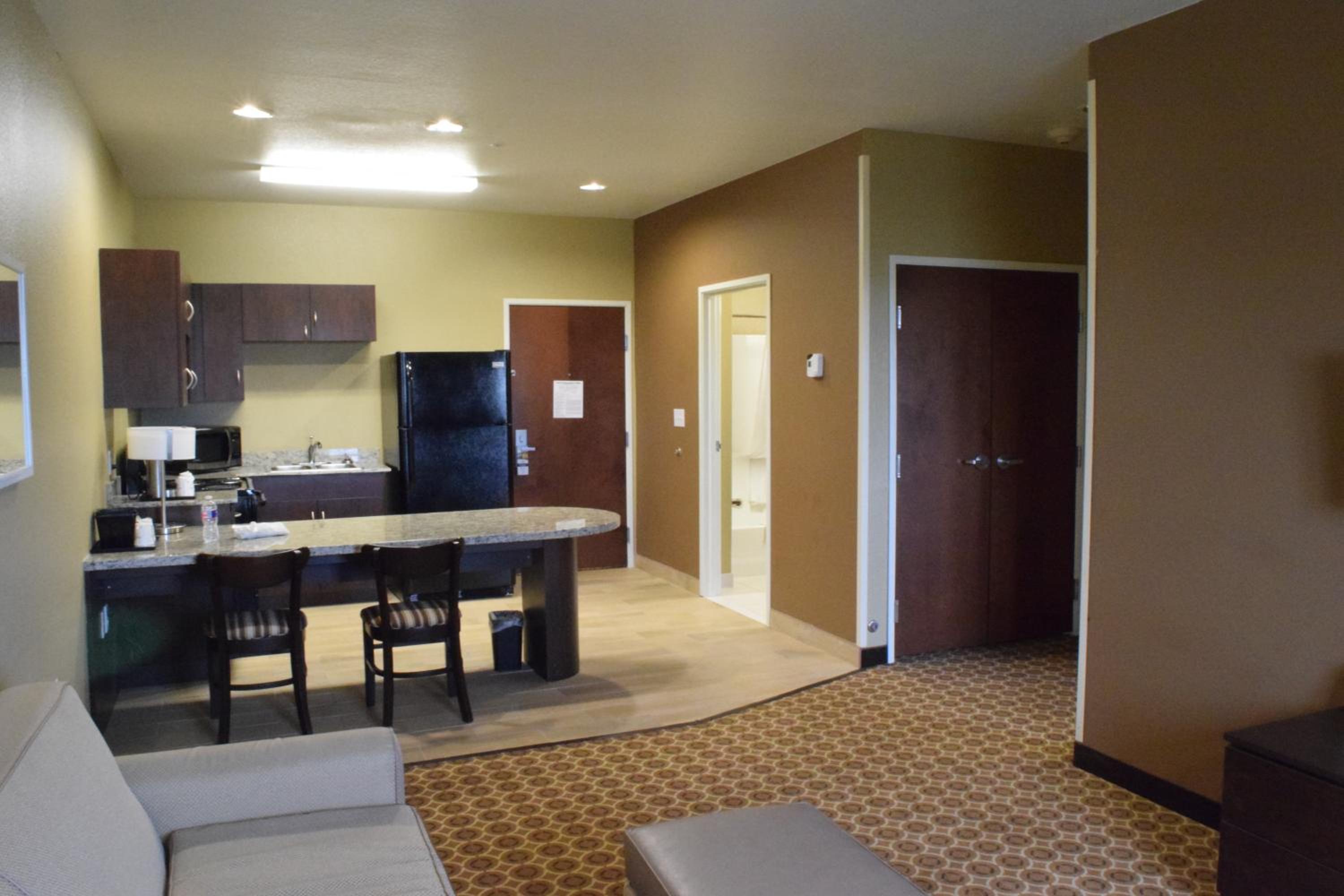 Two Bedroom Suite - Disability Access - Non-Smoking photo 2