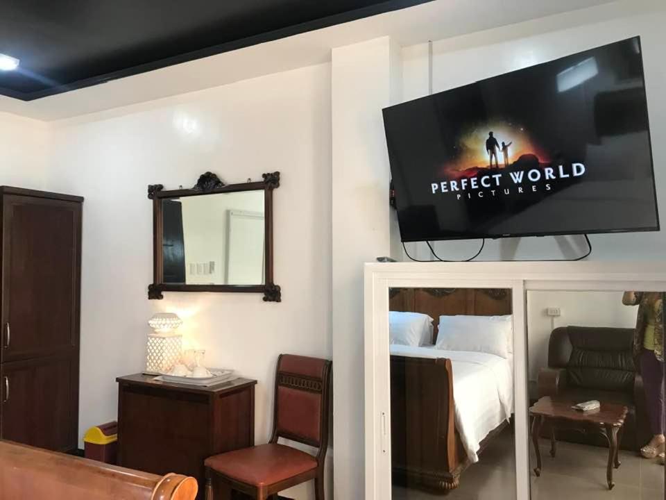 Suite with Balcony - Photo 1