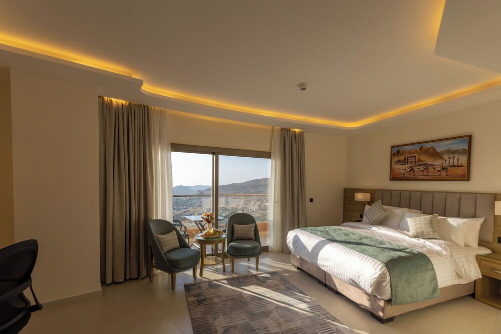 Junior Double Room, Balcony, Mountain View