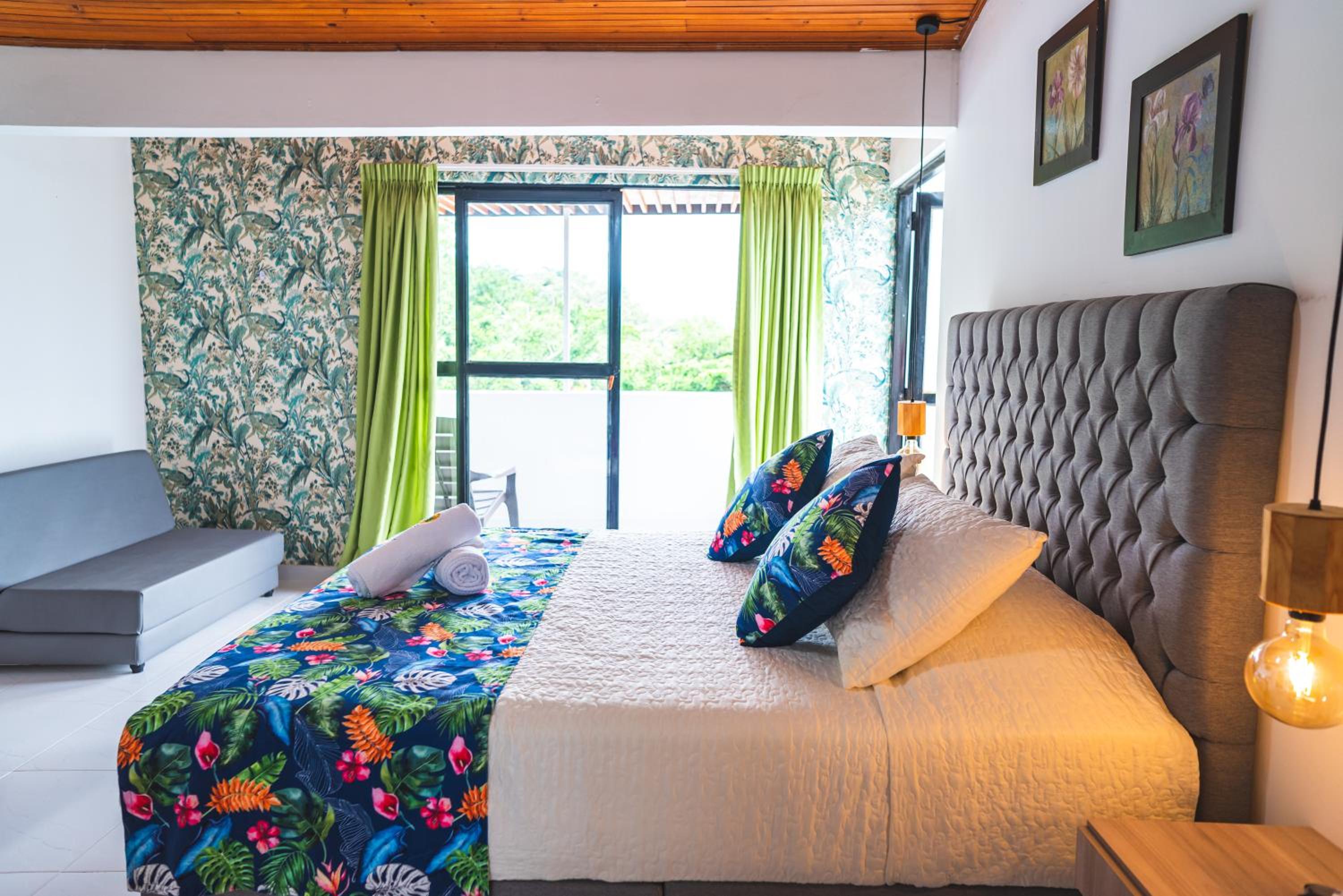 Classic Double Room with Balcony photo 3