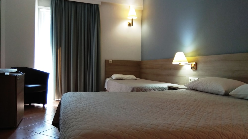 Triple Room, City View