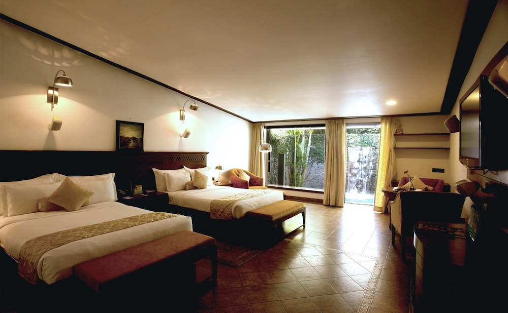 Cascade Suite - Photo 1