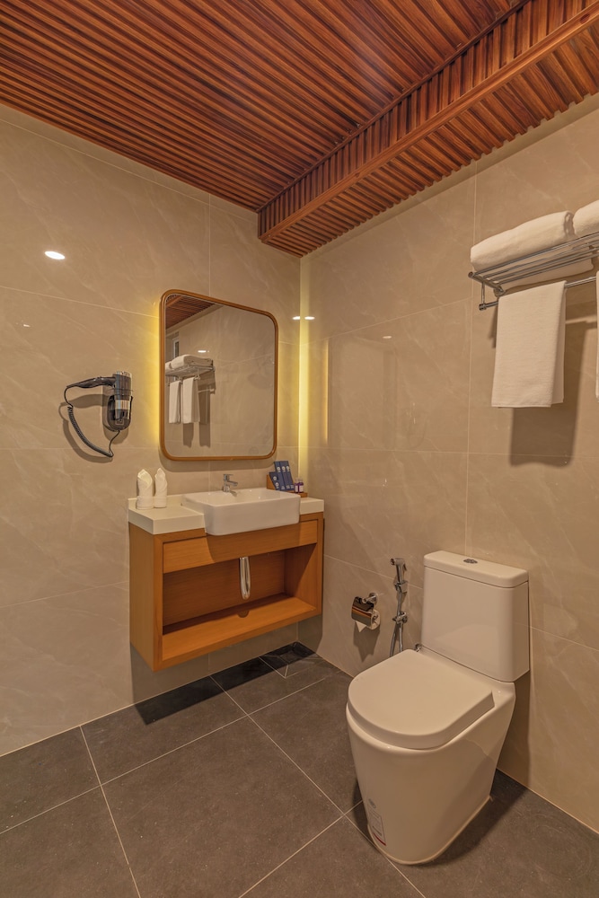 Deluxe Studio Suite - Photo 5