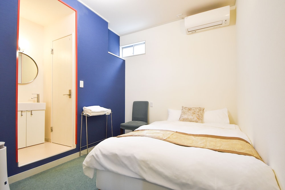 Basic Double Room, 1 Double Bed, Non Smoking, Mezzanine - Photo 10