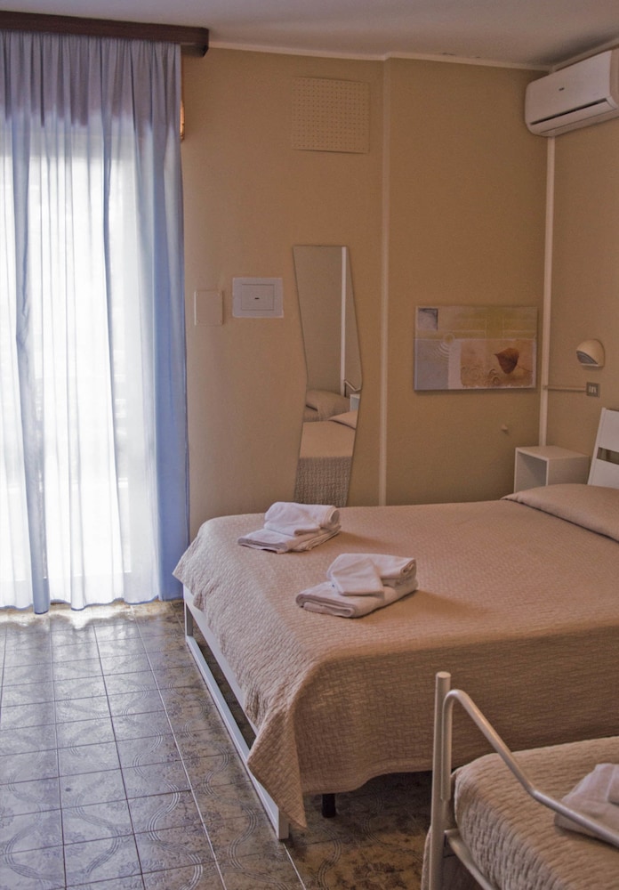 Triple Room, Balcony