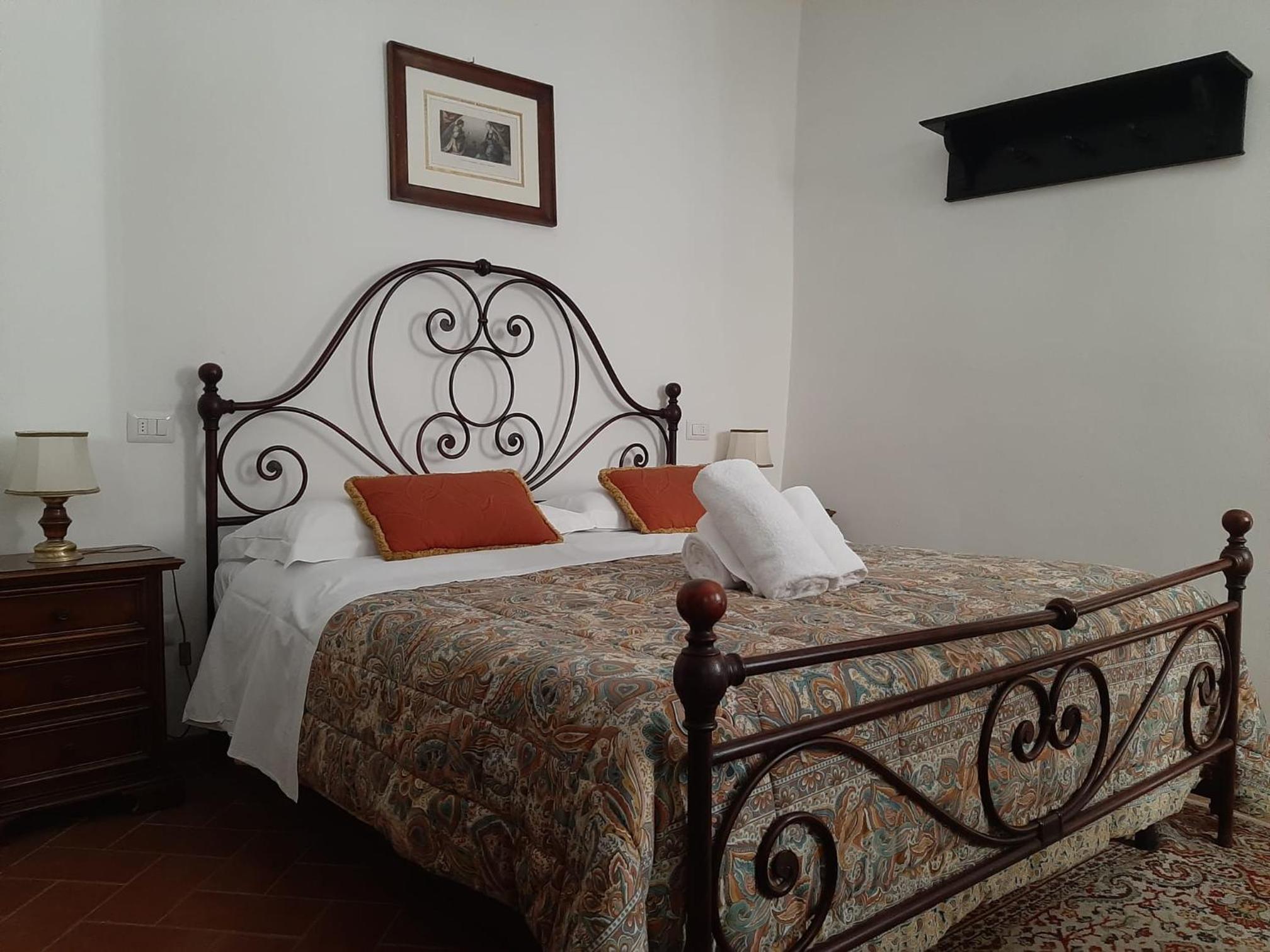 Triple Room with Bathroom photo 2