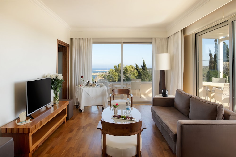 Deluxe Suite, Sea View - Photo 1