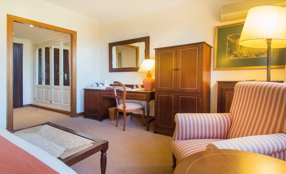 Classic Double Room, Annex Building photo 2