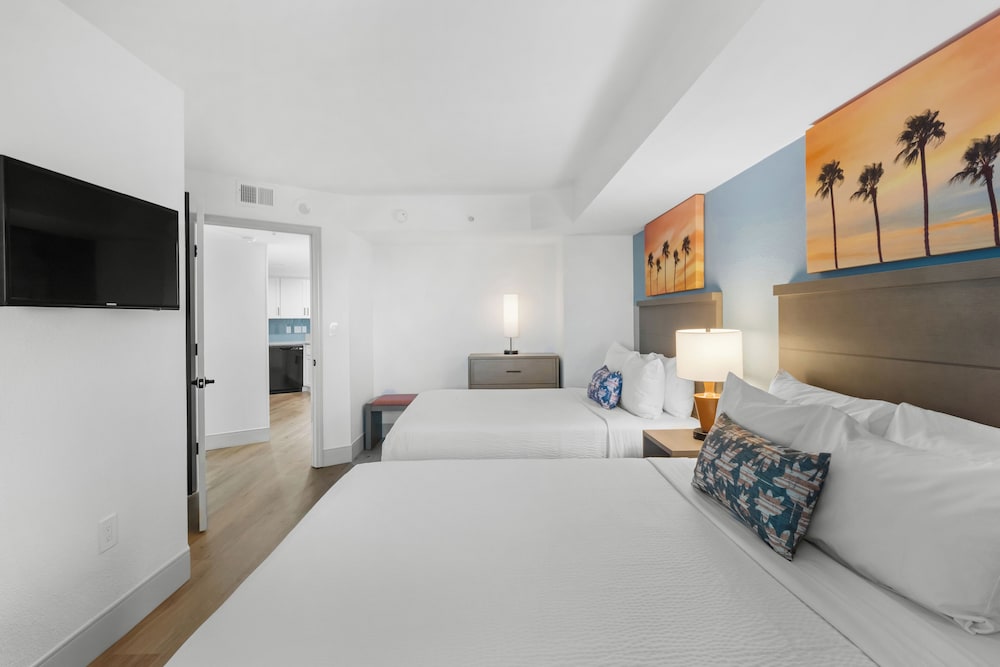 South Tower Angle Ocean View Deluxe Two Bedroom Condo - Photo 7