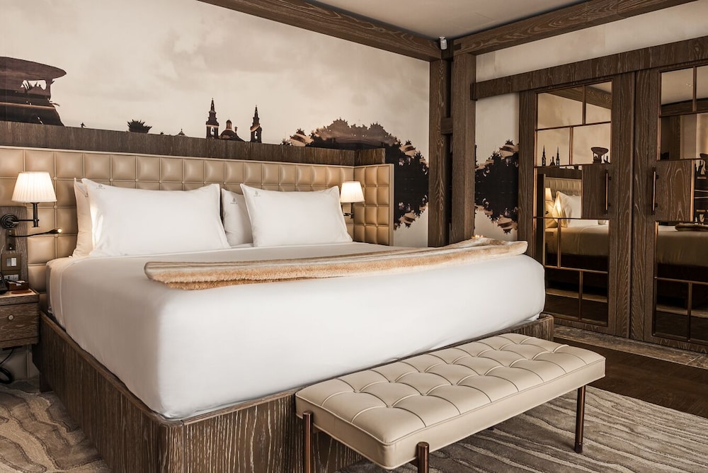 Signature Spa Suite