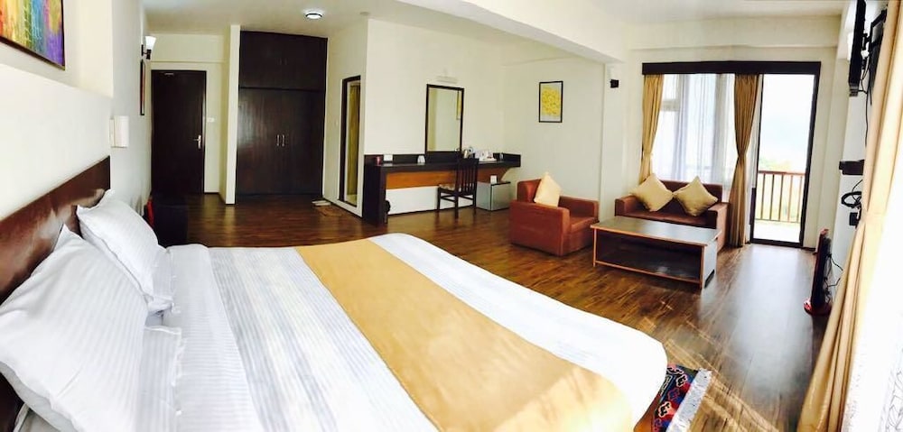Super Deluxe With Balcony
