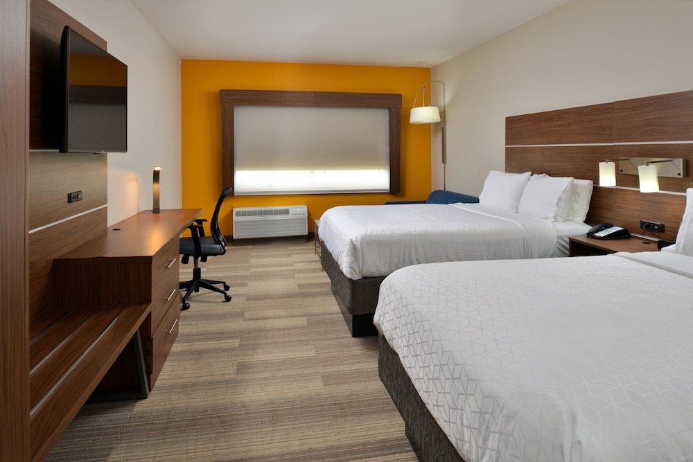 Suite, Multiple Beds photo 2