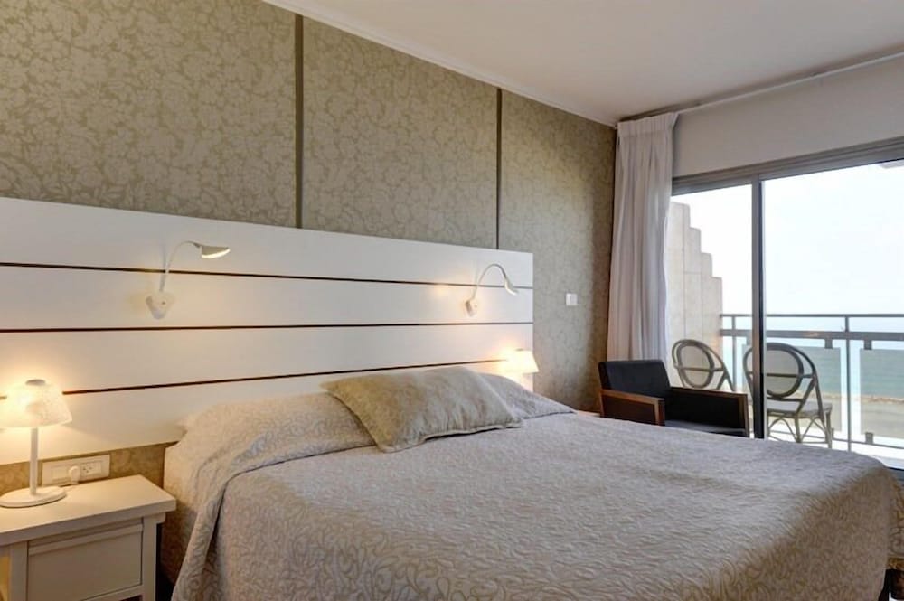 Standard Double or Twin Room, Balcony, Sea View photo 1